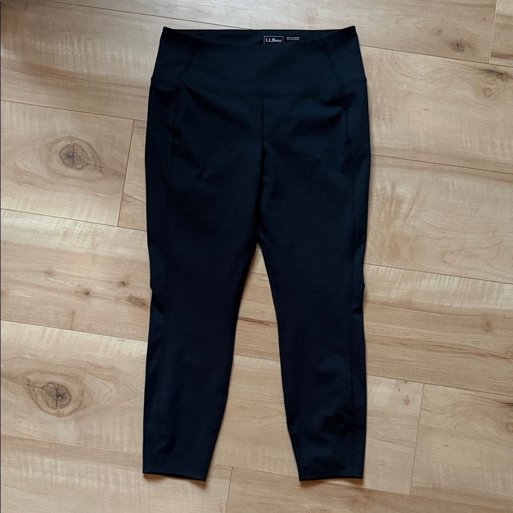 L.L.Bean Women’s Everyday Performance 7/8 Leggings, High-Rise, Size Medium P